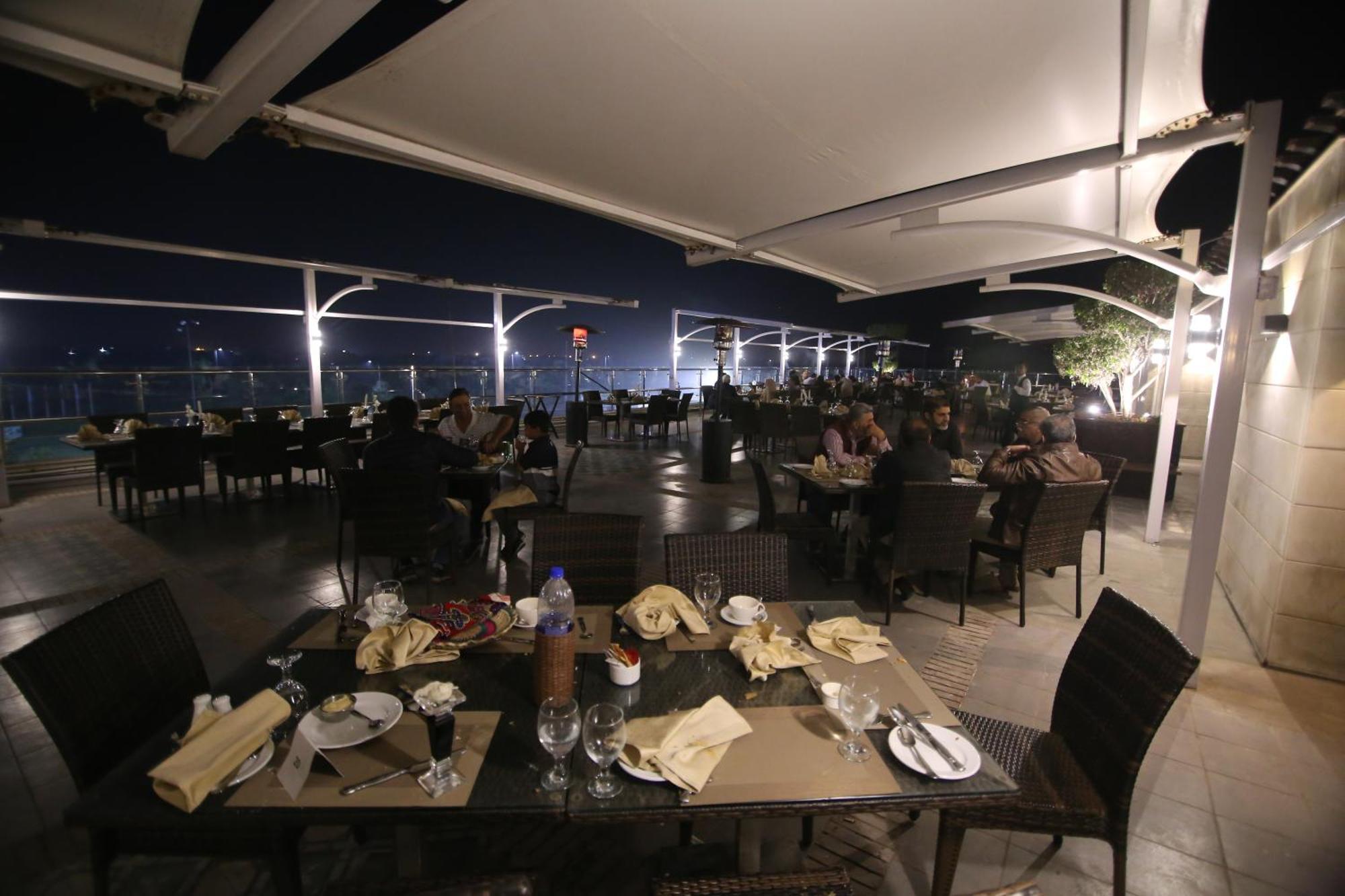 Defence Raya Golf & Country Club Hotell Lahore Exteriör bild