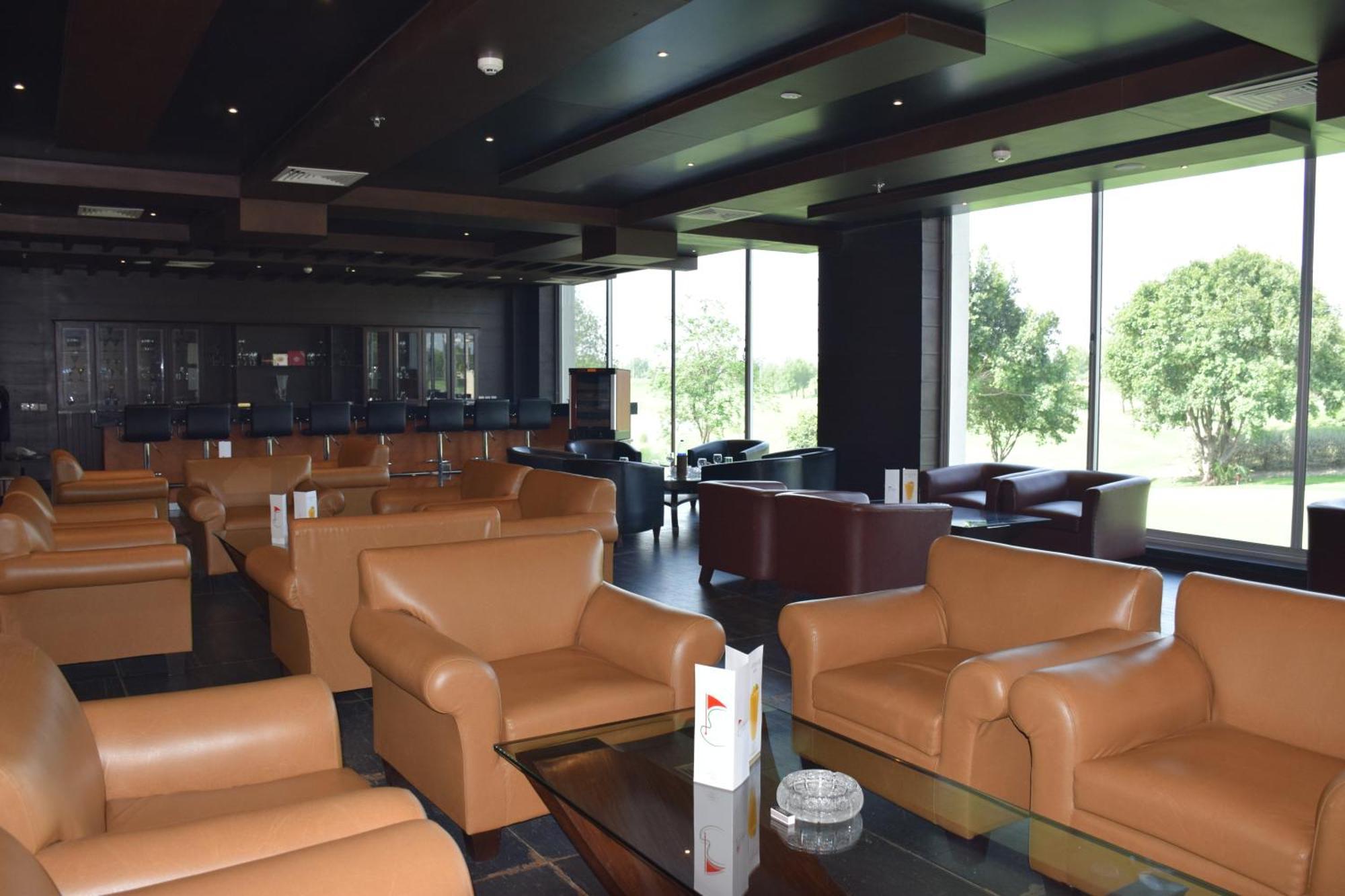 Defence Raya Golf & Country Club Hotell Lahore Exteriör bild