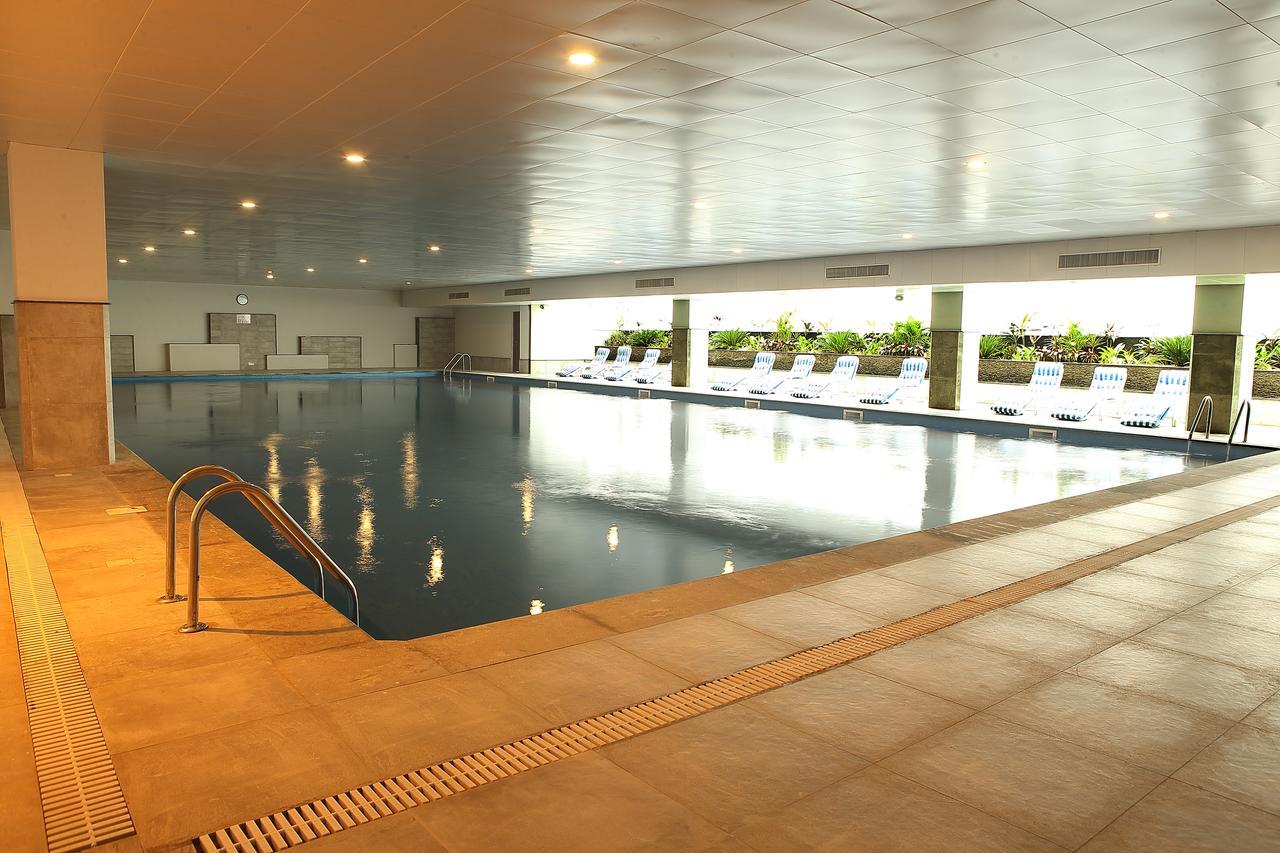 Defence Raya Golf & Country Club Hotell Lahore Exteriör bild