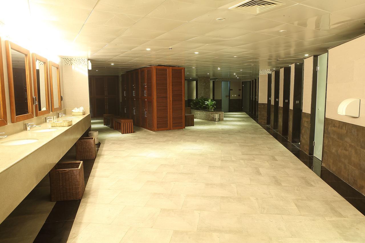 Defence Raya Golf & Country Club Hotell Lahore Exteriör bild