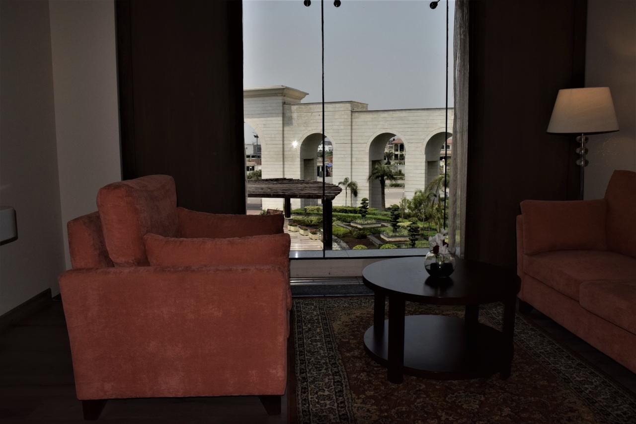 Defence Raya Golf & Country Club Hotell Lahore Exteriör bild